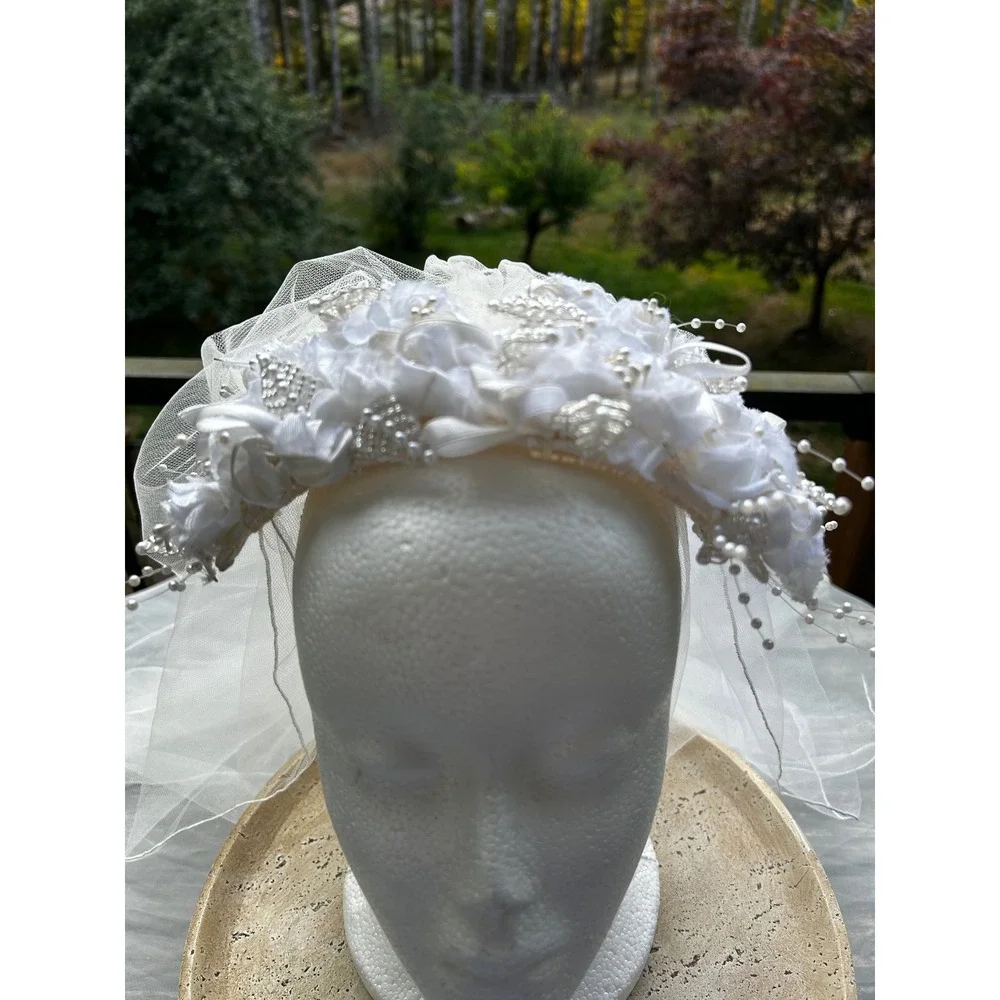 Vintage Floral Bridal Headpiece Veil White Satin Flowers Pearl Sprays